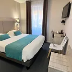 Logis Restaurant Azalees מלון טורנון-סור-רון