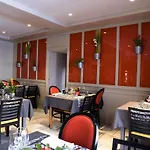 Logis Restaurant Azalees מלון 3*