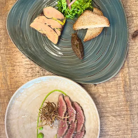 Logis Restaurant Azalees تورنو-سور-رون