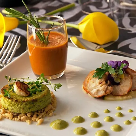 Logis Restaurant Azalees 3* تورنو-سور-رون