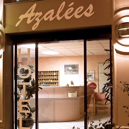 Logis Restaurant Azalees فندق تورنو-سور-رون