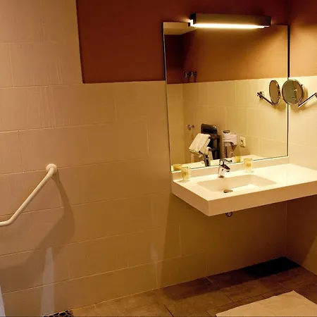 Logis Restaurant Azalees Hotel Tournon-sur-Rhone